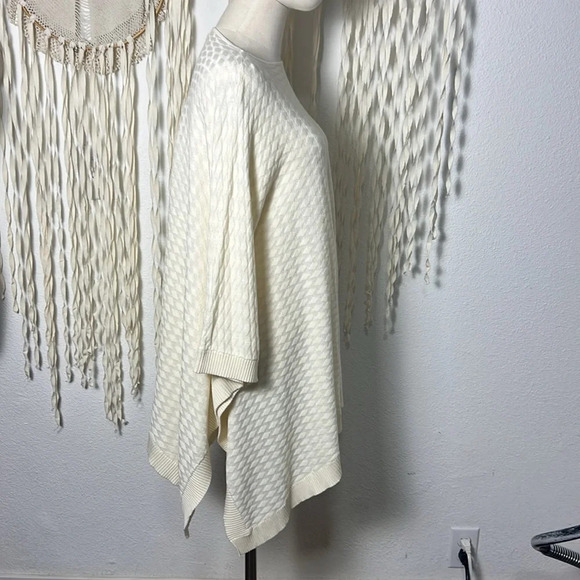 Lululemon NWOT Ivory Textured Poncho Wrap Viscose/Tencel/Cashmere Blend O/S - Picture 4 of 8